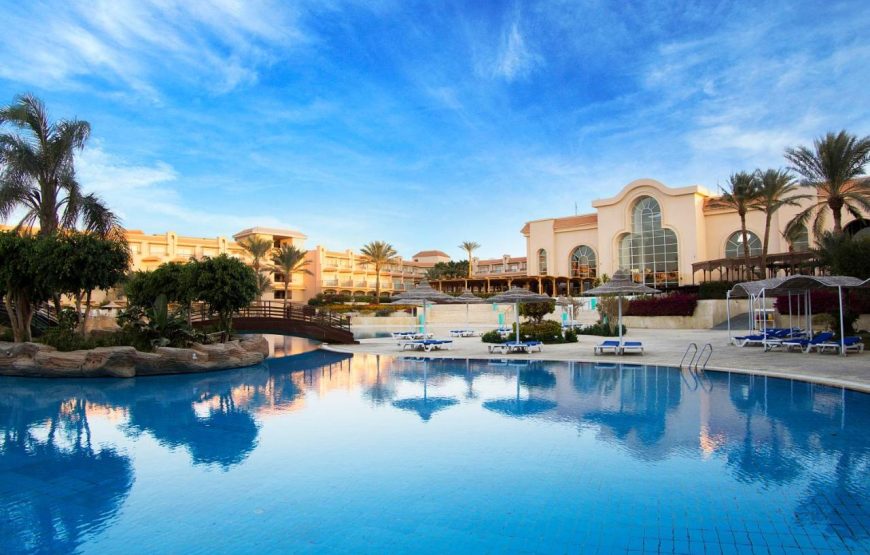 20% OFF – Pyramisa Beach Resort Sahl Hasheesh 5*